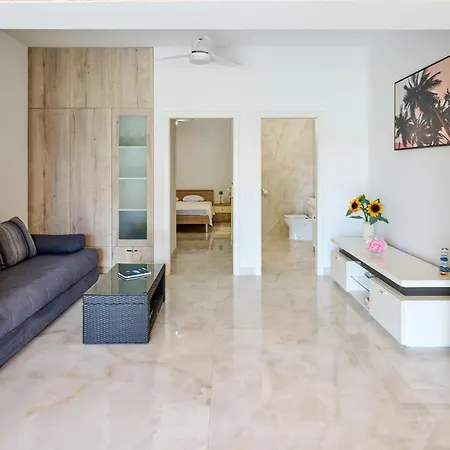 2 Bedroom Pet Friendly In شقة